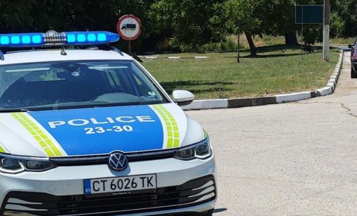 Двама души пострадаха при катастрофа в района на Владая