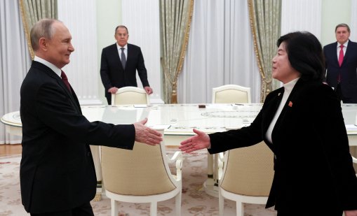 Путин за Северна Корея: Двустранните отношения вървят по план