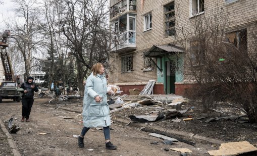 Русия забрани абортите в окупираните територии, праща жените при свещеници 