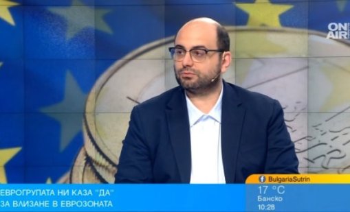 Доц. Йоловски: Двойното обозначение до края на 2026 г., докато свикнем