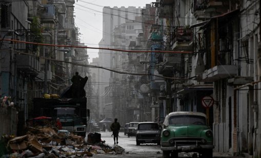 Куба под натиск, династията Кастро се завръща