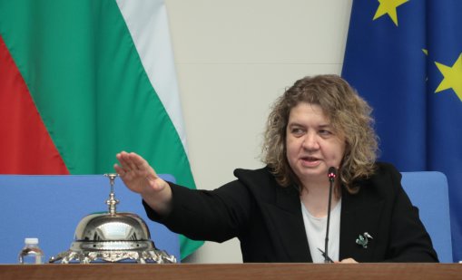 Наталия Киселова: Няма нужда от поляризиране в пленарна зала