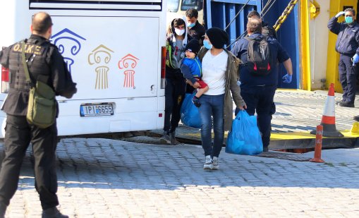 Ексхумират 150 тела на жертви от COVID-19 в Кавала поради липса на разлагане