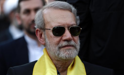 Али Лариджани: Иран няма да преговаря със САЩ