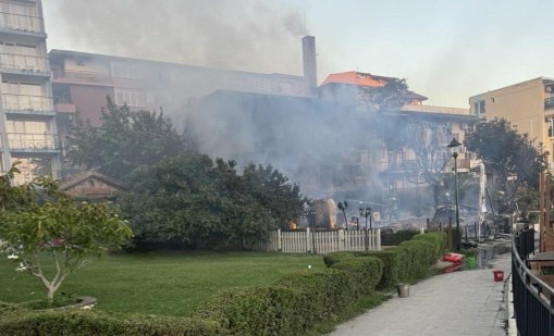 Пожарът в "Аполон" в Созопол: Първата пожарна е тръгнала само минута след сигнала