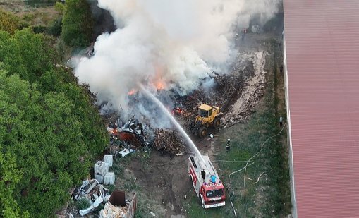 Отново пожар в завод за дървесина в с. Дунавци