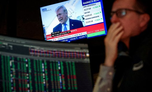 Петролът отново скочи над 100 долара за барел