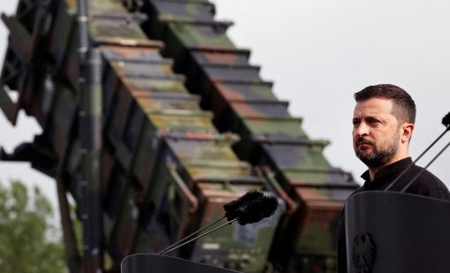 Зеленски: Тристранните мирни преговори са замразени