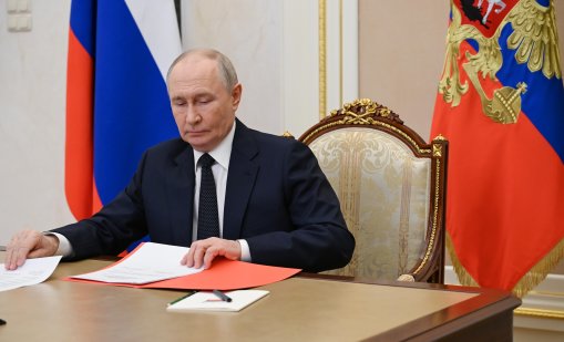 Войната се обръща срещу Путин, но Кремъл не променя курса си