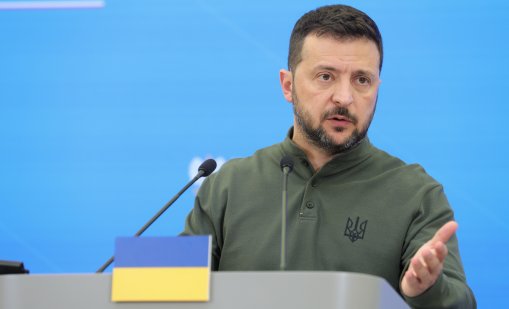 Зеленски за корупционния скандал: Галущенко и Гринчук трябва да подадат оставка 