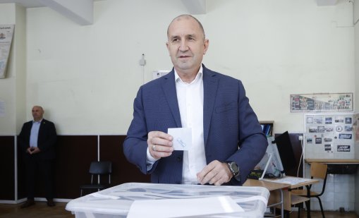 Румен Радев: Възможно е знаковите убийства да продължат, олигархията губи контрол