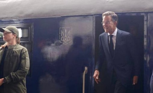 Рюте на изненадващо посещение в Киев ден след масирания руски удар