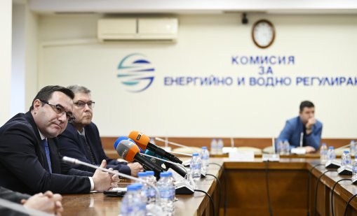 КЕВР определи компенсациите за високите цени на тока за април