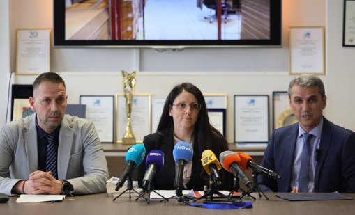 Престъпната схема за хранителни добавки е използвала AI и фалшиви реклами 