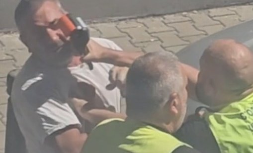 СДВР за боя заради скоба в София: Служителят на ЦГМ е започнал първи 