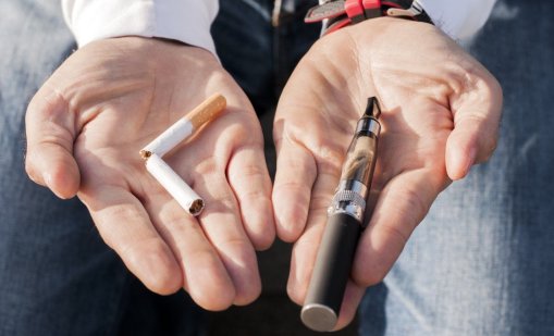 Все по-малко пушачи и все по-решителни политики срещу традиционните цигари