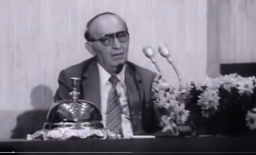 Гласът, който "свали" Тодор Живков: България все още търси пътя между миналото и бъдещето