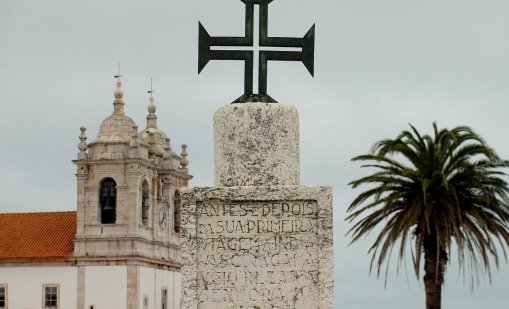 Назарет се готви за Коледа в хватката на мафията