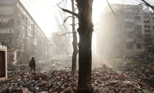 Украйна обмисля изтегляне на войските от Донбас