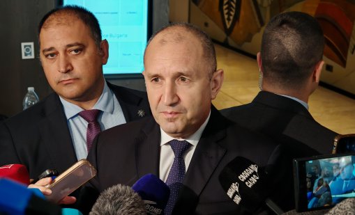Радев: Надявам се Борисов да обясни на ментора си, че държавата не е игра с колички