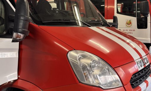 Човек пострада при пожар в търговски обект в Боровец