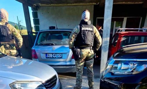 Петима са арестувани, след като ГДБОП и сръбските служби разбиха канал за мигранти ВИДЕО 