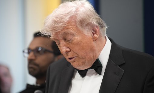 Какви конспиративни теории предизвика поредната стрелба срещу Тръмп?