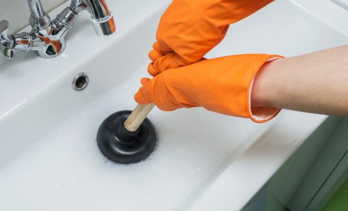 Отпушване на канали: какво определя цената и защо техниката има значение 