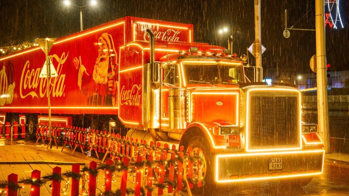 Коледният камион на Кока-Кола тръгва на обиколка в 17 български града
