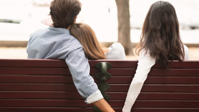 8 знака, че един мъж е склонен да изневери