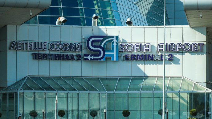 Заради силния вятър: Пренасочиха няколко полета от летище &ldquo;Васил Левски&rdquo;