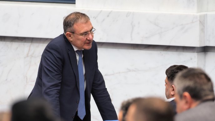 Кризата в БСП: Гуцанов поиска оставката на Крум Зарков