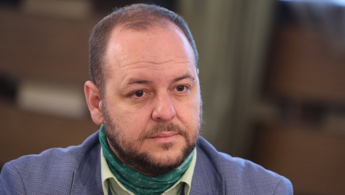 Борислав Сандов няма да участва на изборите, цитира Калушев