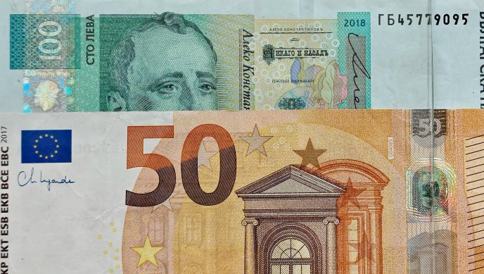 БНБ: Такси при обмяна на банкноти или монети в банките не се събират