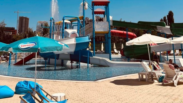 Снимка: Аквапарк Възраждане