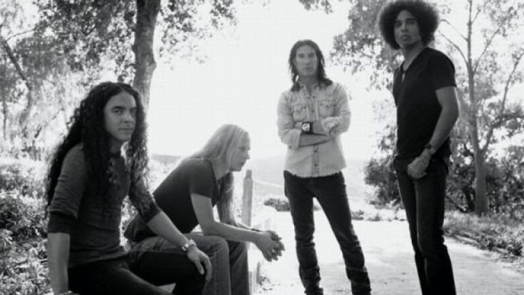 Групата в актуалния си състав, начело с Уилям Дювал (най-вдясно). Снимка: aliceinchains.com