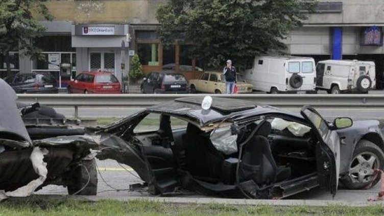 На Цариградско шосе, посока център се вряза в стълб  Хонда, движеща се с несъобразена скорост. Снимка: Булфото