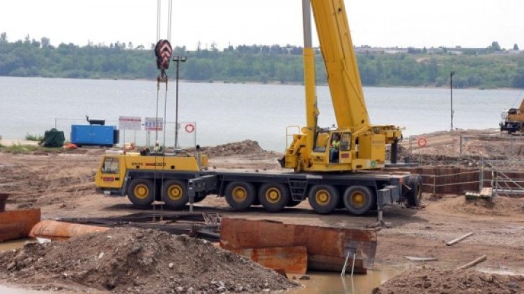 Строежът на Дунав мост-2 продължава. Снимка: Булфото