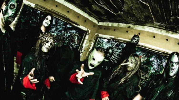 Корица: Virginia Records / RoadRunner Records