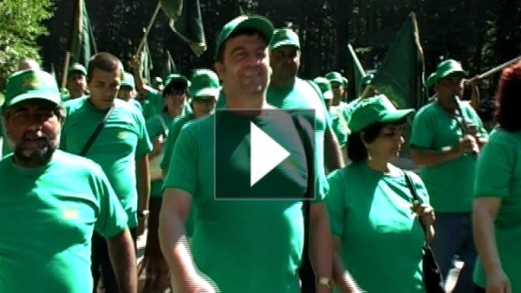 Дон Цеци катери Бузлуджа с... Партизан за бой се стяга