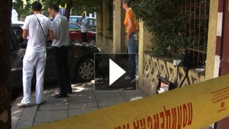 Целите в черно, с калашници и викове: Акция, акция!