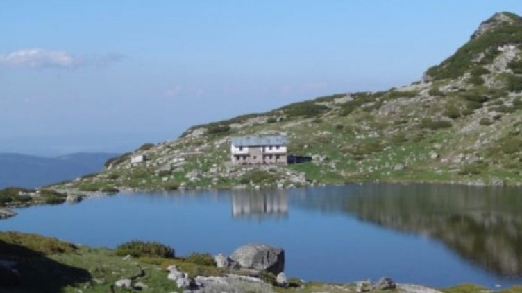 Хижа "Седемте Рилски езера". Снимка: bulgarian-mountains.com