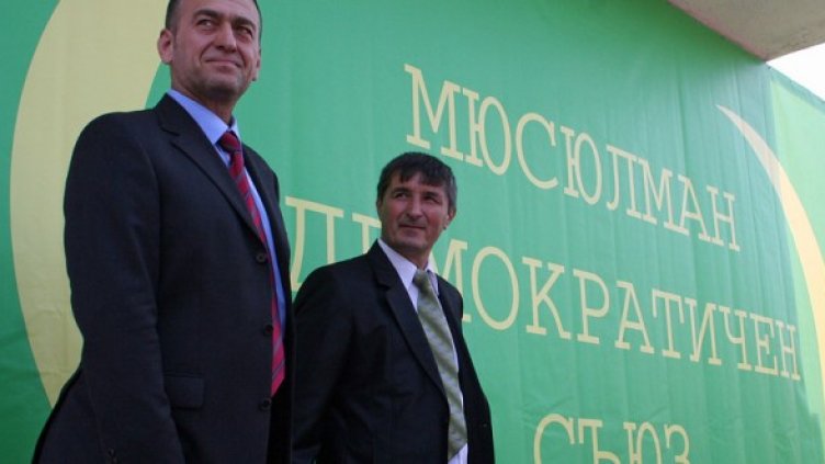 Юзеир (вляво) и Али Юзеирови. Снимка: БГНЕС