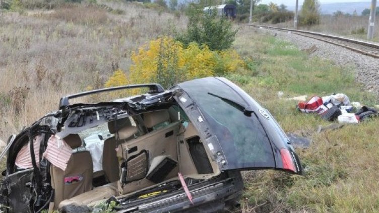 Блъснатият джип. Снимка: Булфото