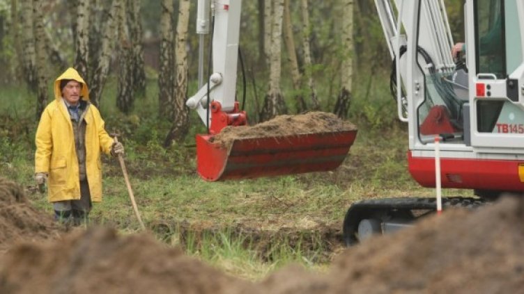 Останките на жертвите са открити в масов гроб през 1995 година. Снимка: GettyImages/Guliver Photos