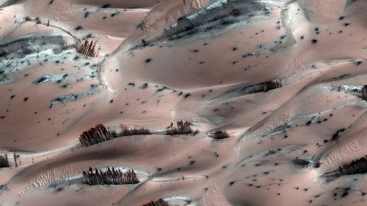 Снимка: hirise.lpl.arizona.edu