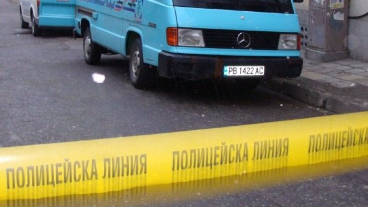 Полицаи са оградили мястото на инцидента. Снимка: Булфото