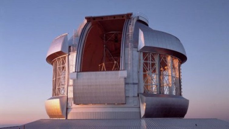 Телескопът Gemini North. Снимка: apod.nasa.gov
