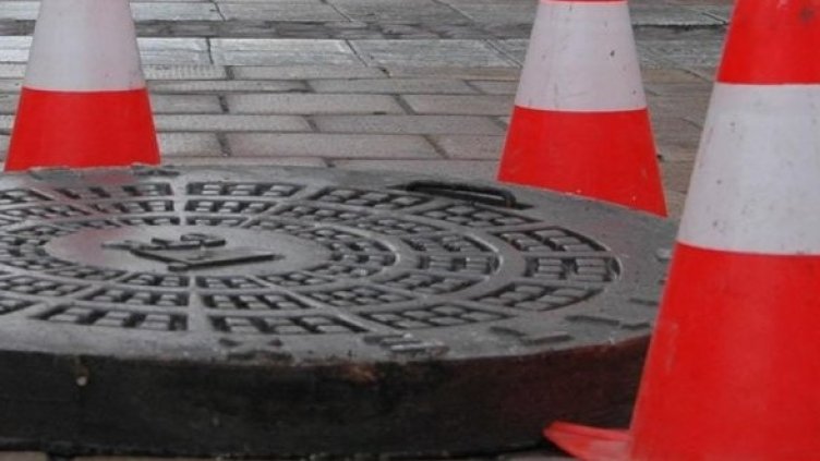 Задушливата миризма идвала от шахтите. Снимка: Булфото