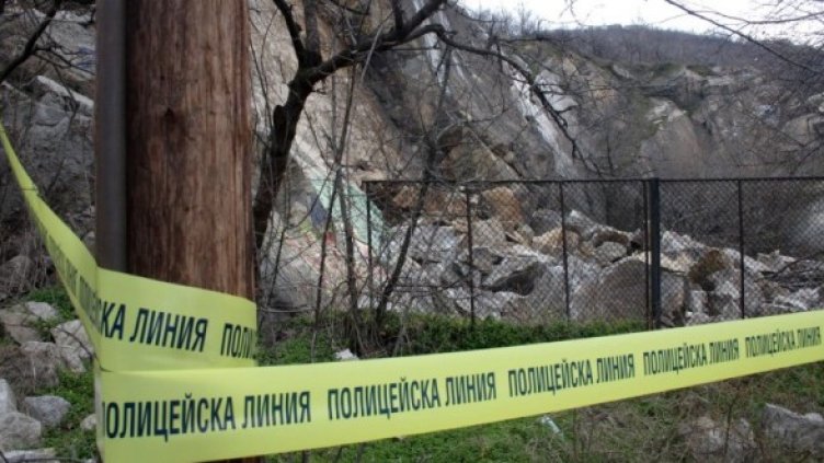 Срутилите се скали. Снимка: Булфото